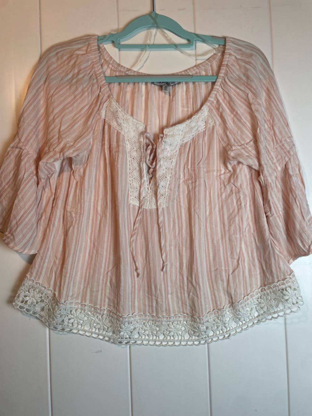 Crave Fame by Almost Famous Boho Peasant Blouse, Size M, EUC